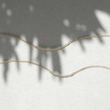 Load image into Gallery viewer, dainty pearls necklace 
