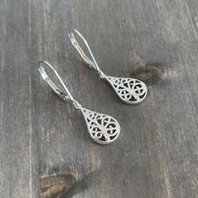 Load image into Gallery viewer, filigree earrings
