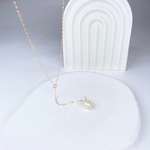 Load image into Gallery viewer, pearl layering necklace
